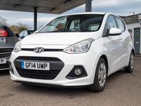 Used Hyundai i10 SE 67 HP (49 kW) 2014 White Hatchback