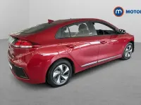 Used Hyundai Ioniq SE 141 HP (103 kW) 2018 Red Hatchback