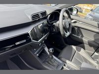 Ny Audi Q3 Black Edition 150 HK (110 kW) 2025 Blå SUV