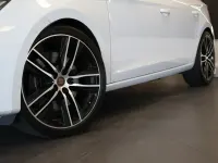 Used Seat Leon Cupra 290 290 HP (213 kW) 2019 White Hatchback