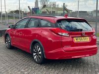 Używany Honda Civic SE Plus 2016 Czerwony Kombi