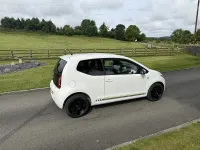 Used VW up! 75 HP (55 kW) 2015 White Hatchback
