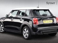 Usado Mini Cooper Classic 134 HP (98 kW) 2024 Preto Citadino