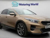 Usado Kia XCeed 160 HP (117 kW) 2022 Castanho SUV
