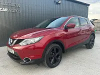 Used Nissan Qashqai N-Connecta 115 HP (84 kW) 2016 Red SUV