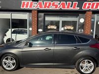 Usado Ford Focus Titanium 125 HP (91 kW) 2017 Cinzento Citadino