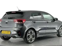 Begagnad Kia Rio GT-Line 120 HK (88 kW) 2020 Grå Halvkombi