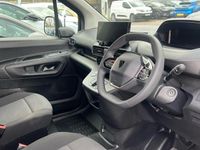 Used Peugeot Partner 129 HP (94 kW) 2024 White MPV