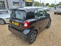Used Smart ForTwo Coupé Premium 90 HP (66 kW) 2018 Black Coupe