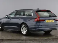 Used Volvo V90 Momentum 194 HP (142 kW) 2022 Estate