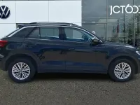Used VW T-Roc Life 110 HP (80 kW) 2022 Black SUV