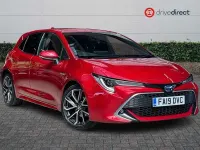Used Toyota Corolla 122 HP (89 kW) 2019 Red Hatchback