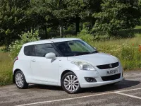 Used Suzuki Swift SZ4 94 HP (69 kW) 2012 White Hatchback