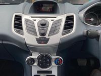 Used Ford Fiesta Zetec 96 HP (70 kW) 2009 Silver Hatchback