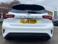 Used Ford Focus ST-Line 125 HP (91 kW) 2023 White Hatchback