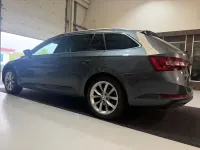 Usado Skoda Superb SE L Executive 150 CV (110 kW) 2016 Gris Familiar
