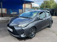 Used Toyota Yaris 100 HP (73 kW) 2018 Grey Hatchback