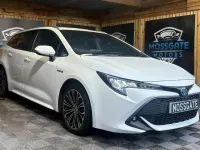 Used Toyota Corolla Design 184 HP (135 kW) 2020 White Estate