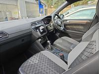 Used VW Tiguan R-line 245 HP (180 kW) 2022 White SUV