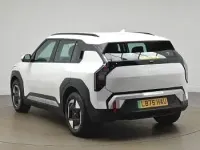 Used Kia EV3 Air 147 kW (201 HP) 2025 White SUV
