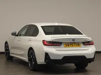 Begagnad BMW 330e M Sport 288 HK (211 kW) 2025 Vit