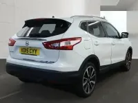 Used Nissan Qashqai Tekna 115 HP (84 kW) 2015 White SUV