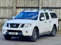 Second-hand Nissan Navara Tekna 2014 Alb Pickup