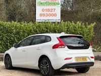 Used Volvo V40 Momentum 120 HP (88 kW) 2019 Hatchback