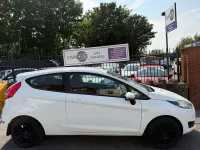 Used Ford Fiesta Style 82 HP (60 kW) 2013 White Hatchback