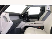 Usado Land Rover Defender S 250 HP (183 kW) 2025 Preto SUV