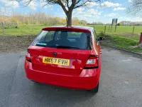 Usado Skoda Fabia SE 75 CV (55 kW) 2017 Rojo Utilitario