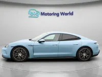 Begagnad Porsche Taycan Performance Package 11 kW (15 HK) 2024 Sedan