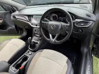 Gebraucht Vauxhall Astra Elite 150 PS (110 kW) 2017 Grau Kleinwagen