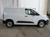 Used Peugeot Partner Premium 100 HP (73 kW) 2023 White MPV