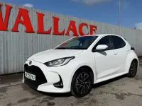 Used Toyota Yaris Design 116 HP (85 kW) 2023 White Hatchback