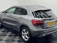 Used Mercedes GLA200 Premium Plus 156 HP (114 kW) 2019 SUV