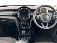 Used Mini Cooper Classic 136 HP (100 kW) 2019 Black Hatchback