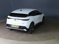 Used Renault Megane E-Tech Techno 160 kW (218 HP) 2023 White Hatchback