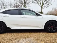 Begagnad Honda Civic Sport 182 HK (133 kW) 2017 Vit Halvkombi