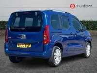 Begagnad Vauxhall Combo Elite 130 HK (95 kW) 2020 Blå Minibuss