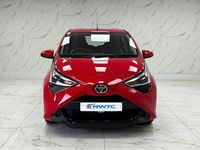 Usado Toyota Aygo X-play 71 HP (52 kW) 2019 Vermelho Citadino