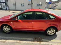 Used Ford Focus Ghia 2006 Red Hatchback