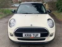 Używany Mini Cooper Hatch 2016 Biały Hatchback