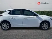 Used Vauxhall Corsa Design Edition 75 HP (55 kW) 2022 White Hatchback