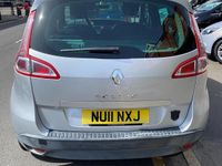 Used Renault Scénic III Dynamique 2011 Silver MPV