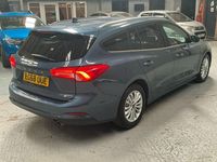 Used Ford Focus Titanium 120 HP (88 kW) 2019 Blue Estate