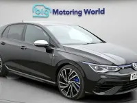 Second-hand VW Golf VIII R 320 CP (235 kW) 2024 Negru Hatchback