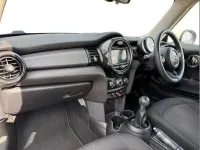 Used Mini Cooper Classic 134 HP (98 kW) 2019 White Hatchback