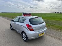 Used Hyundai i20 Comfort 99 HP (72 kW) 2010 Silver Hatchback