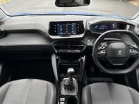 Used Peugeot 208 Allure Premium 99 HP (72 kW) 2022 Hatchback